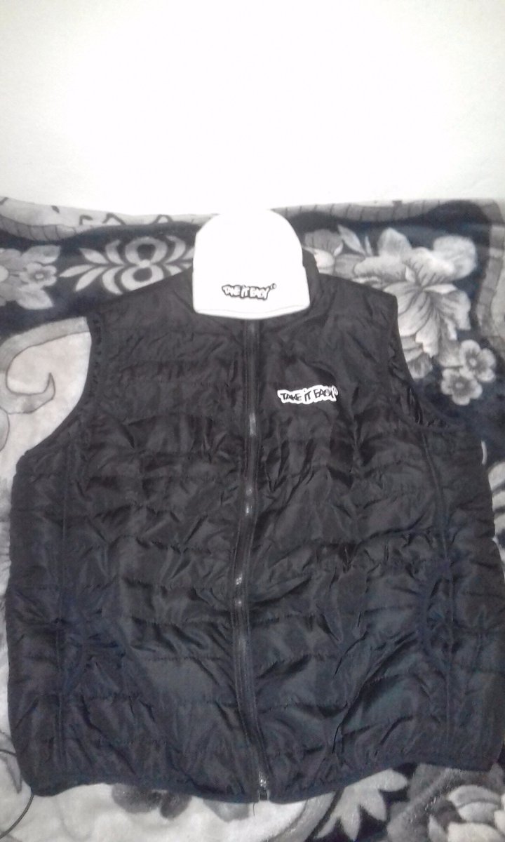 EasyDoesIt18's tweet photo. Please help us to market our products all over mzansi by RT dis post.
Get yourself Take It Easy 
Hoody R350
Bodywarmer R250
Beanie R100 
But get 2 with R150 
Don't Miss out our winter special  
Dm to place your order 
Contact /WhatsApp : 064 350 1211 https://t.co/OXurHl0IEk