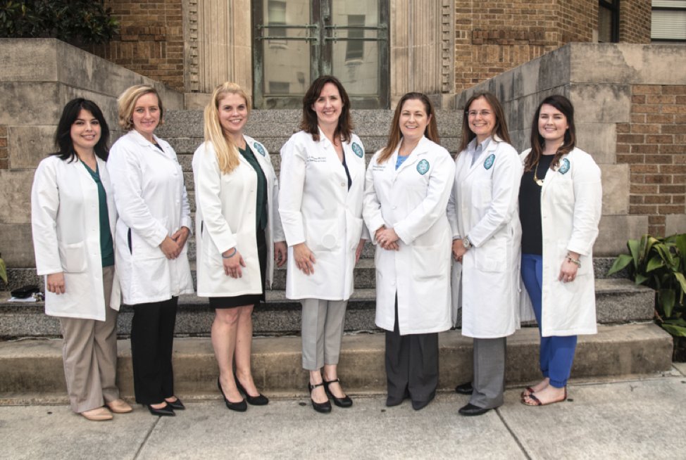 WomenSurgeons's tweet photo. In 2019, for the first time, a general surgery program will graduate five female chief residents. See this week's #AWSBlog by @MFarrulla_MD: Closing the gap: making history at @Tulane_Surgery 

https://t.co/SjMAVdfXiw https://t.co/5QHPnOPJNV