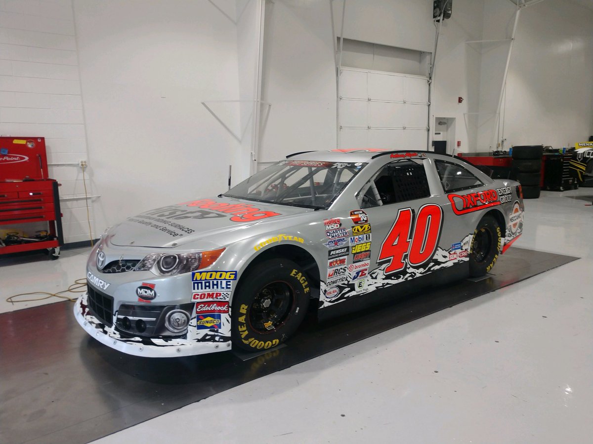 anthonyalfredo's tweet photo. The Silver Bullet is complete. It is so sick and I can’t wait to get behind the wheel of it this weekend! Swipe left to see how incredible of a job Wendy Huffman at Visual Innovations did replicating the original scheme driven by Sterling Marlin. #NASCAR #KNEast #Throwback100 https://t.co/sj9mtHb4zS