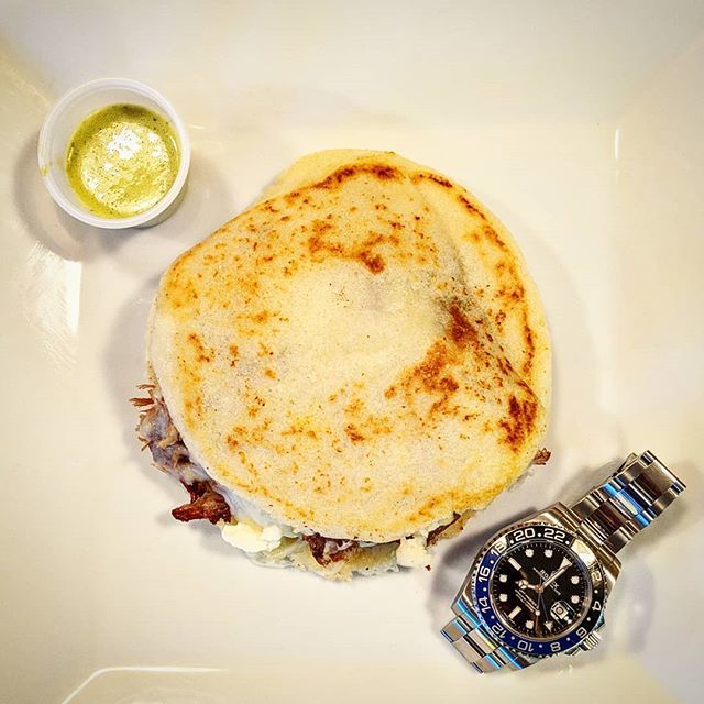 HackingSeconds's tweet image. Farewell #dinner for my mother-in-law who's heading back to #venezuela after a few weeks visiting. Sad that it's easier for her to get staples like #arepas and #cachapas here in #Boston than in #caracas .  #rolex #rolexgmt #rolexblnr - and yes I'm painfu… ift.tt/2ujHBV5