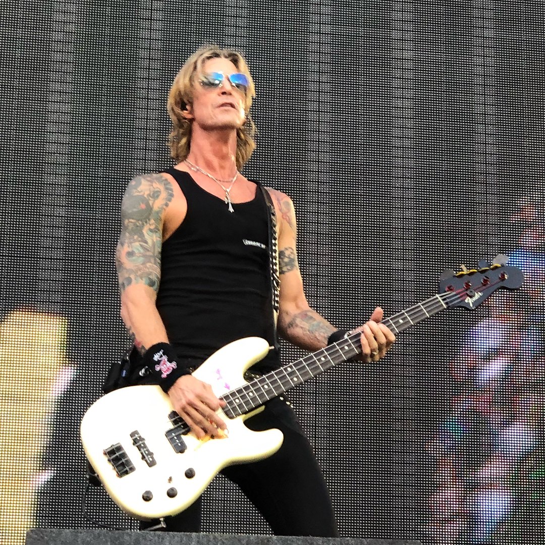 TeamGunsNRoses's tweet photo. Guns N' Roses #StadionSlaski Chorzów, Polônia (Foto: patric.glaubke) #GNRinChorzow #GunsNRoses #GnFnR #NotInThisLifetime #GNRinPoland https://t.co/4SL0fbPJHp