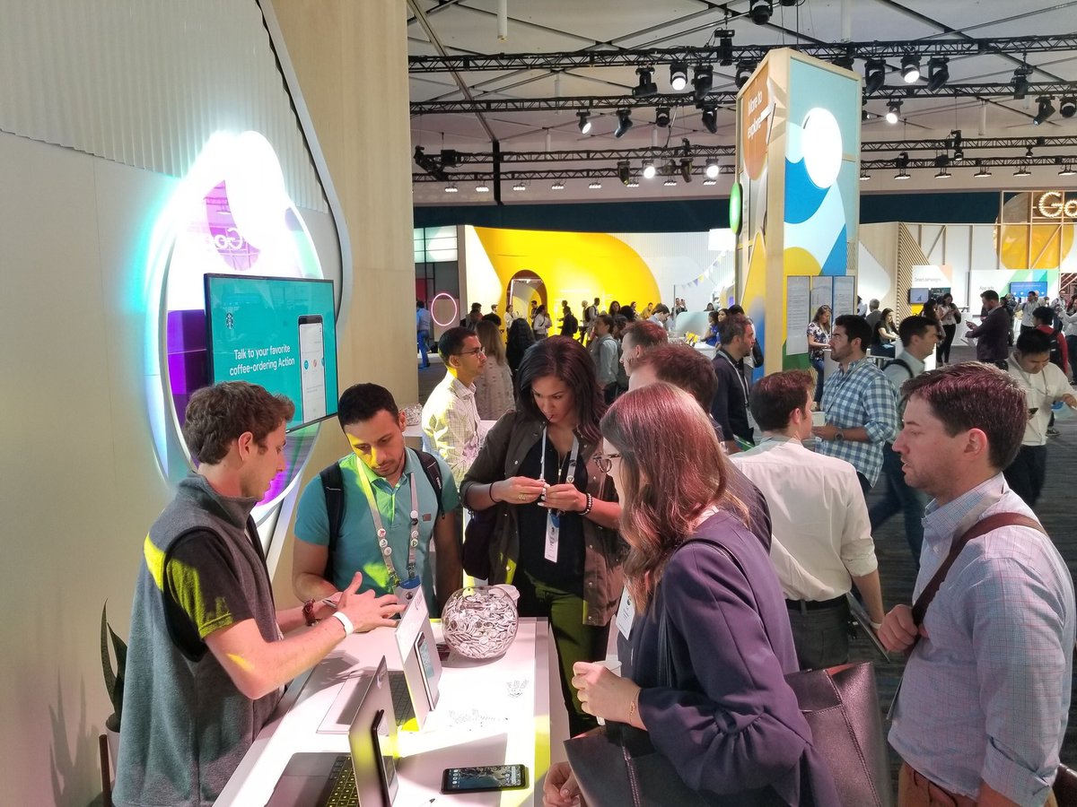 MartinAguinis's tweet photo. Thanks for hosting us, #GoogleMarketingLive! It was a great conference to discuss how Flutter can help businesses, marketers, designers, and developers with their apps. See you next year. #Flutter #AppDevelopment https://t.co/Dz3maYz7jk