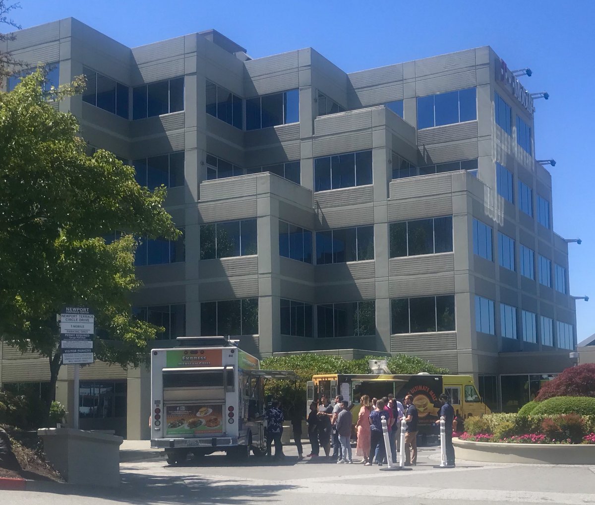 Thanks <a href="/theultimatemelt/">THE ULTIMATE MELT</a> &amp; <a href="/expressrolling1/">ExpressMexicanGrill</a> for being out here at the <a href="/TMobile/">T-Mobile</a> HQ! 🚚👍🏼#FoodTrucks #LunchIsNeverBoring