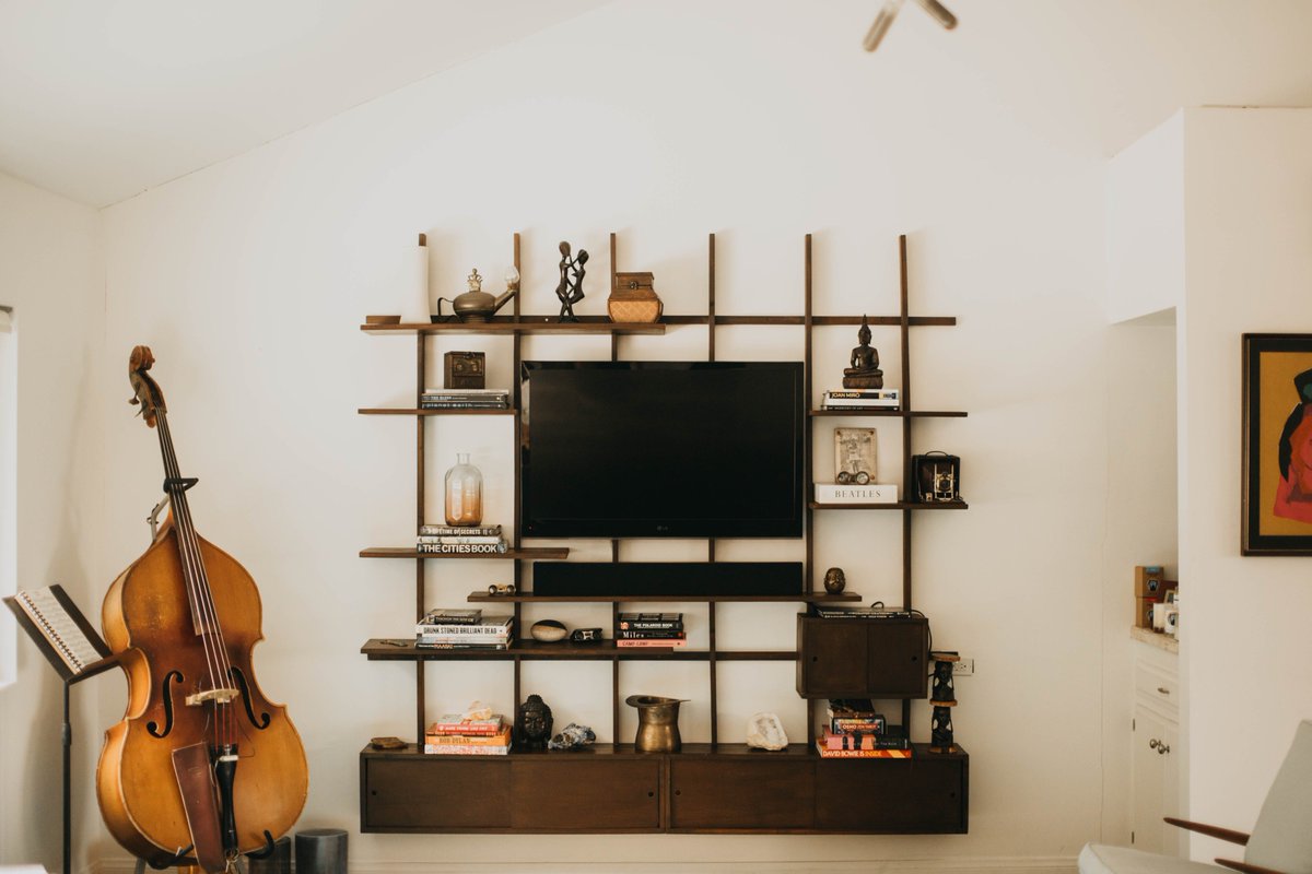 LeonSpeakers's tweet photo. “The sound I get out of those speakers with that setup is something I have been dreaming about since I first started putting together my dream vinyl setup.” Read about the system we created for Joe Karnes from @FitzAndTantrums https://t.co/sLIKbjoFWw #audiophile #highendaudio https://t.co/vNTRjZqs4L