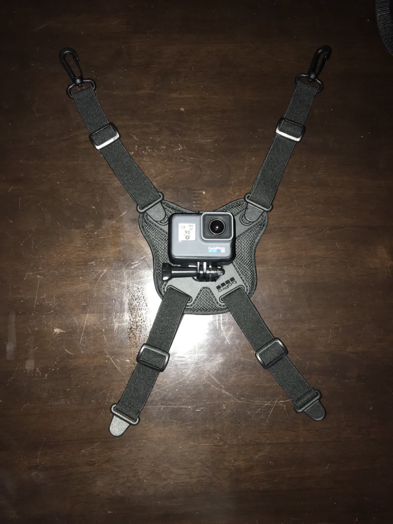 el_dary15's tweet photo. Preparándome tecnológicamente a nivel de seguridad preventiva para mi próximo viaje a mi preciada #RD🇩🇴 #chestmount y mi #gopro6 @laluzjose @JLMendoza_ @paveldecampsv @pavloross @nieves_rd @PoliciaRD @MinInteriorRD @z101digital @PedroMCasals @MTurismoRD @lissacespedes https://t.co/3BUmG4H85A