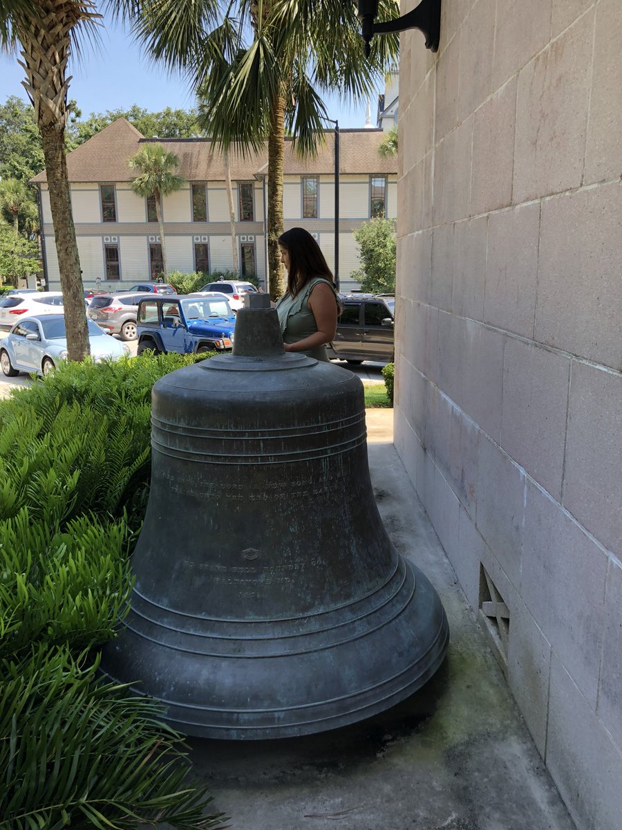 SpookyBalzano's tweet photo. Tracking down the #ghost #urbanlegends of #hulleytower and #elizabethHall here at @StetsonU with @NayNayMyFriend #haunted #deland #ghoststories #TolSummer18 #hauntedlove https://t.co/QJjMV6bXdu