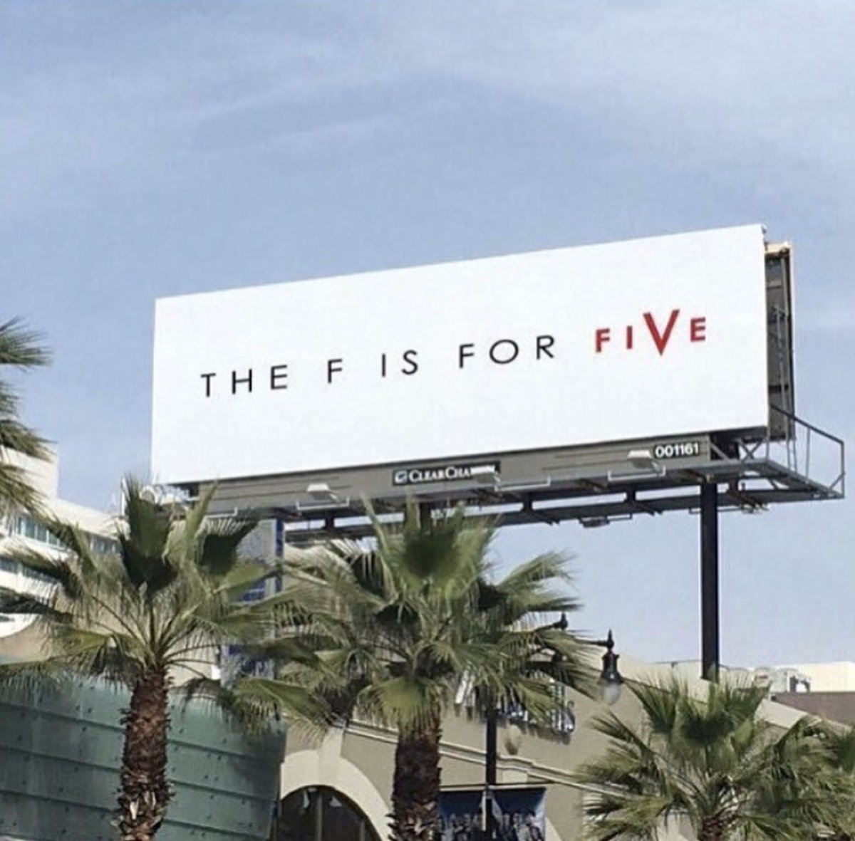ItsKingsLife's tweet photo. 👀 @LilTunechi billboards went up for the Carter V https://t.co/PPIuyLkUeu