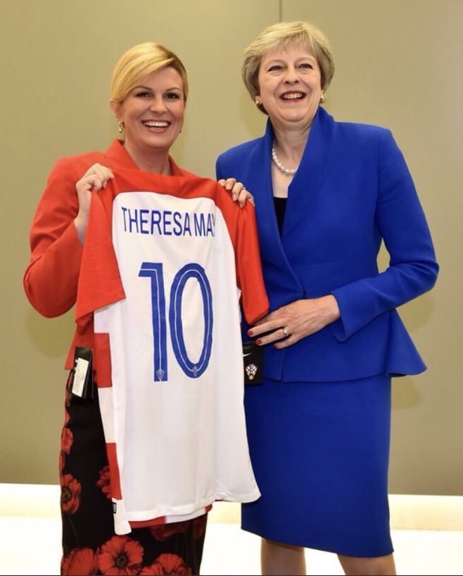 https://pbs.twimg.com/media/Dh2kSTiXkAASIHj.jpg