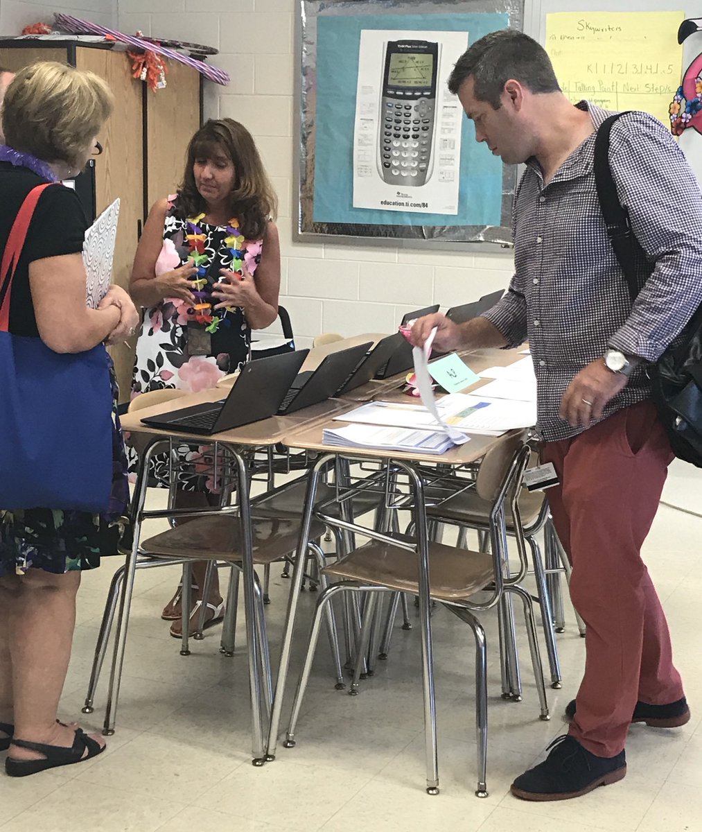 jenniclausen's tweet photo. Thank you FCPS elementary administrators for stopping by to check out the latest and greatest work of our incredible curriculum writing team. #fcpselemmath https://t.co/ssNTRRg6MP