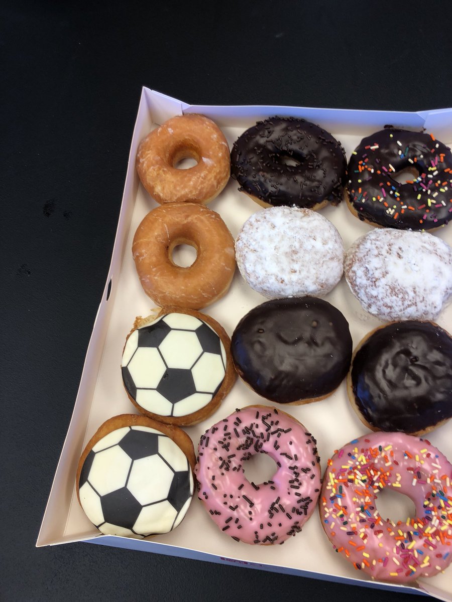 bullrushapp's tweet photo. #allhandswithdougnuts. #soccerworldcupdoughnuts. #kickdowndoors https://t.co/fkmofRcF7L