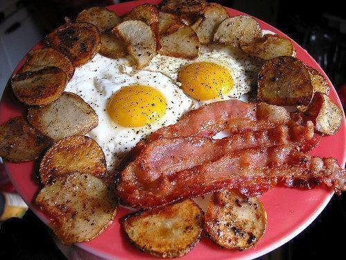 prothedesigner's tweet photo. Bacon n eggs with potato's... morning breakfast @King'sMan https://t.co/tHuN7ZVhFV