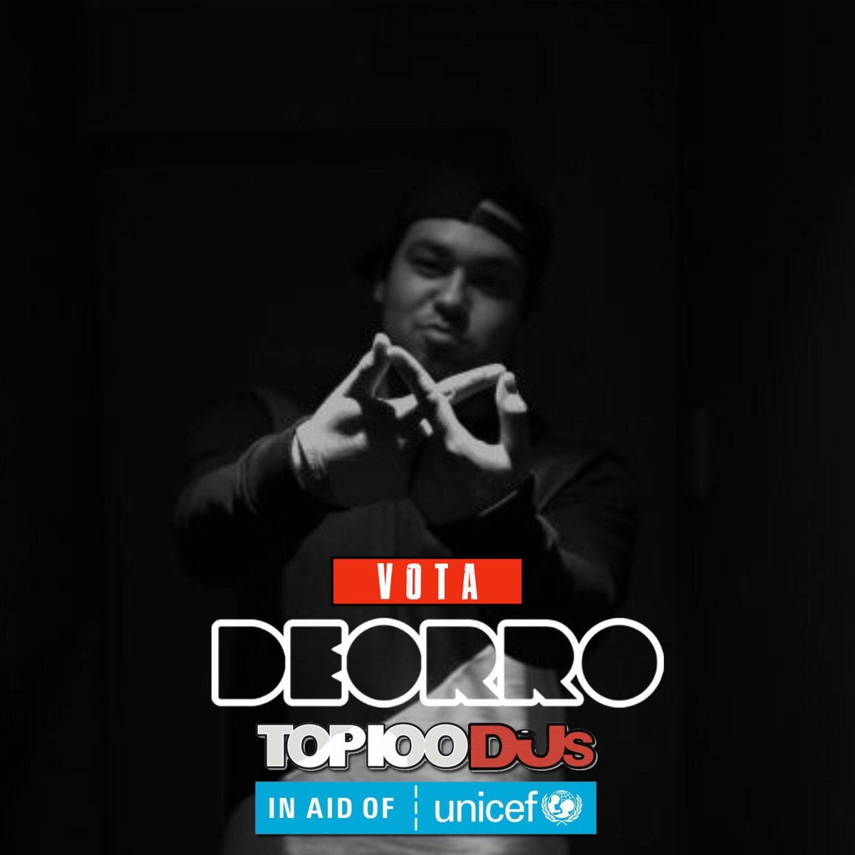 Deorro's tweet photo. 🤞🏼🤞🏼🤞🏼 no sean gachos por favorsitoooo , y voten por deorrito. gracias por el apoyo ❤️🐼 los amo un chingo https://t.co/MwUg7lih8A