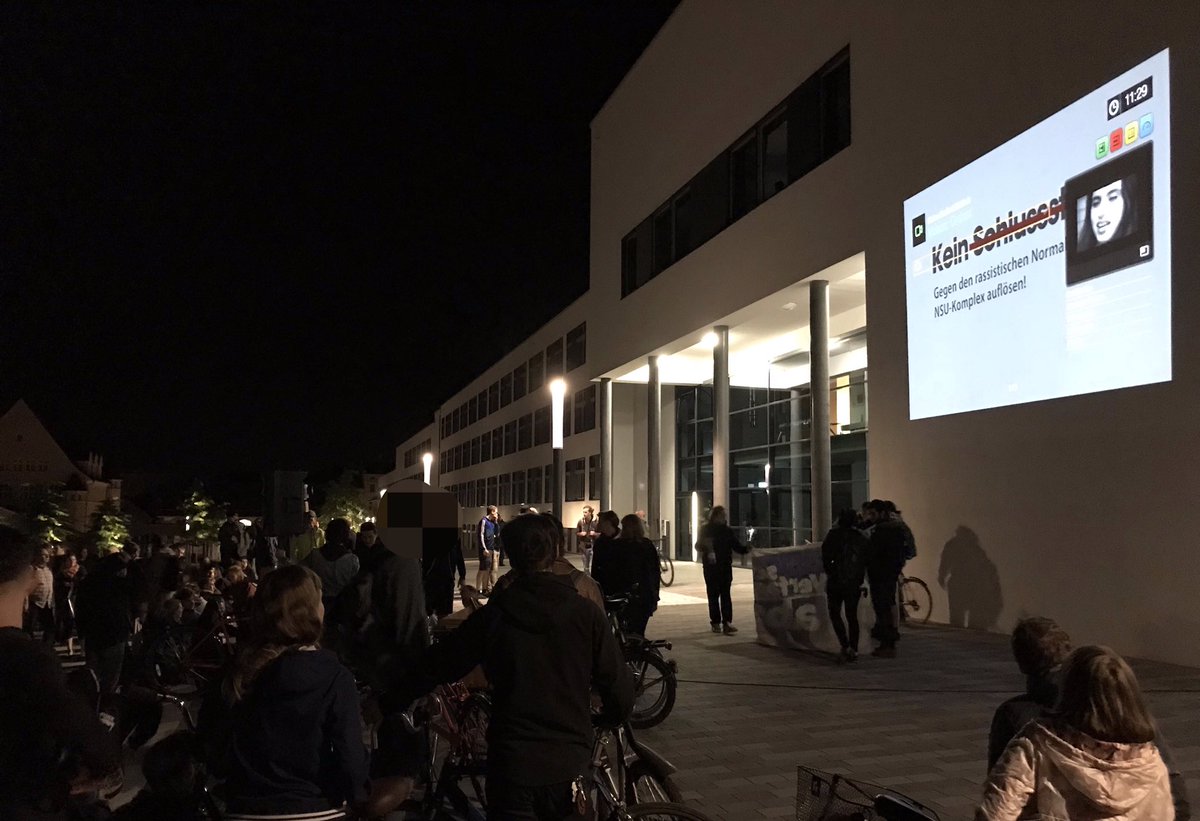 WilliamRambow's tweet photo. Abschließende Kundgebung und Videointervention auf dem #Steintor-Campus der @UniHalle. #hal1107 #KeinSchlusssstrich #NSUKomplex https://t.co/dwi7nRHN6i