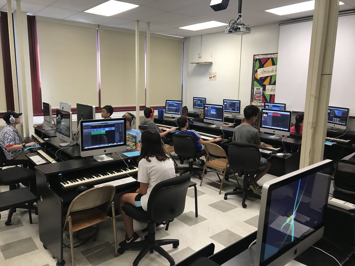bandlady81's tweet photo. Summer Band Day 3 ✔️
Highlights include guest teacher Mr. Orehowsky and a special visit from the North Penn Marching Knights @NPHS_NPMK 
It’s character day tomorrow!! 🧟‍♂️🧜🏻‍♀️👸🏼 https://t.co/Kwk9WNOKqx