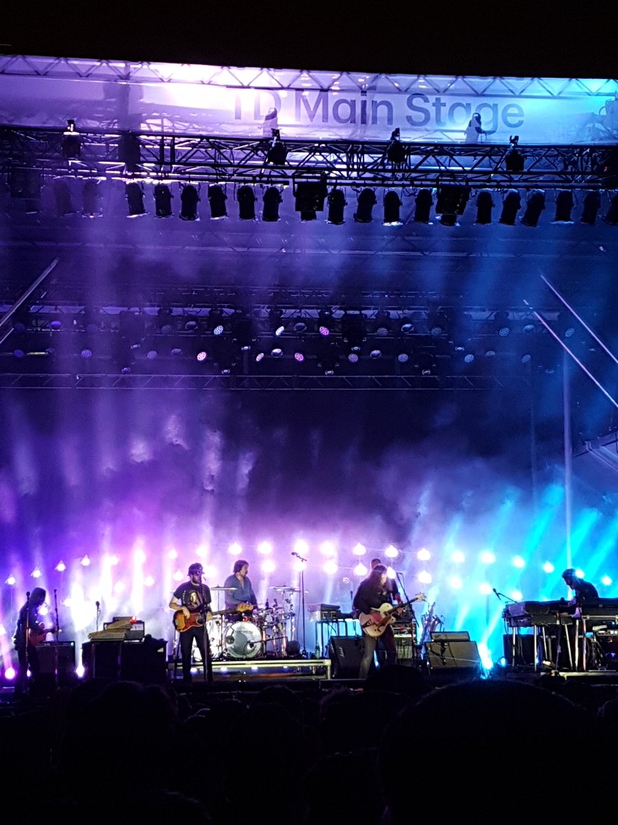 TimMacLeod's tweet image. Thanks to @HFXJazzFest for bringing in @TheWarOnDrugs this year. Amazing show, incredible experience #HJF2018