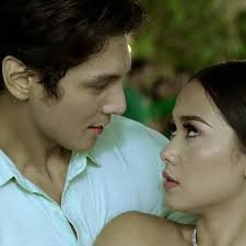 rimorin_maridel's tweet photo. nakakamiss ang eksenang ito kailan kaya ulit kayo magkaroon ng teleserye. daming nag aabang sa inyong dalawa @dprincessmaja @josephCmarco at yong aktingan nyong mapapabilib ka tlaga naghihintay kami kahit kailan payan 😍😍😍
#spreadthelove 
#MajsephInternational https://t.co/vcT7DAfvxF