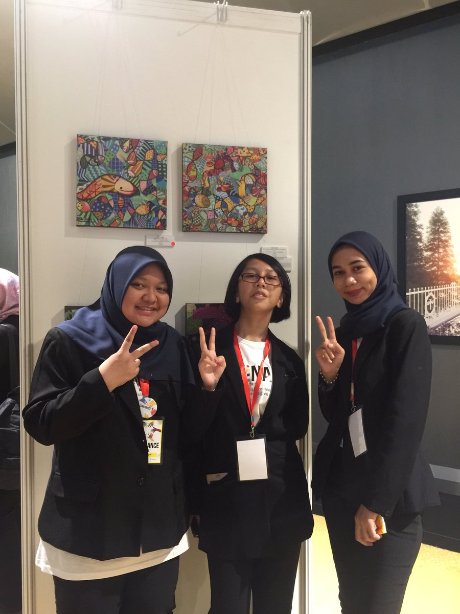Crews and Jamila(middle) , an autistic artist