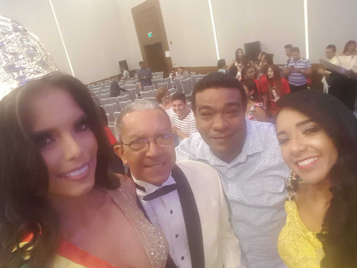 LAURYLINDO's tweet image. Con la nueva #SrtaCartagena2018 #Presentando