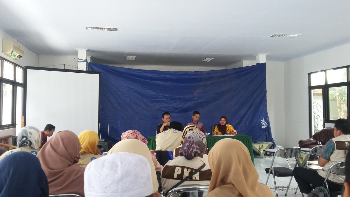uppkhPDG's tweet photo. Rapat koordinasi PPKH Kabupaten Pandeglang https://t.co/8MmB0eGUoP