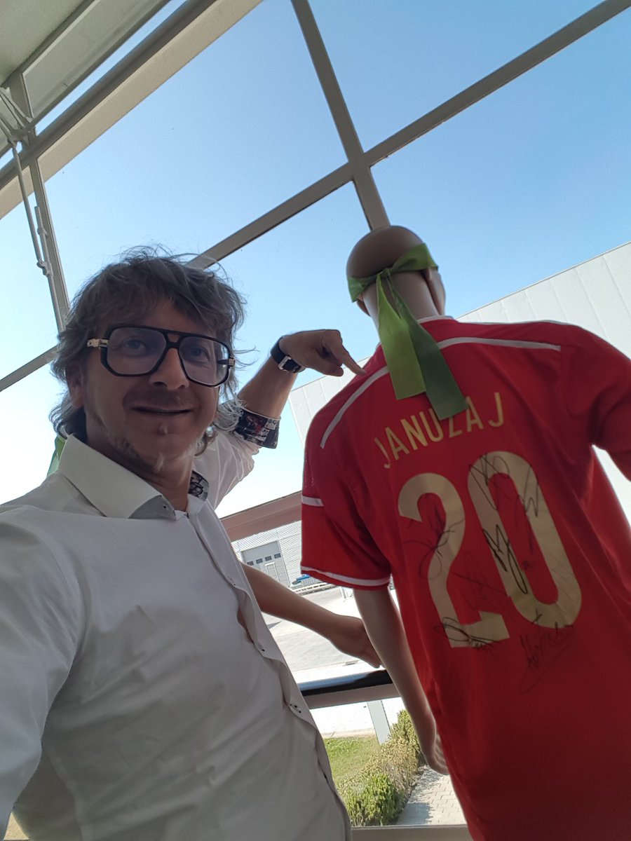 Edwin Van der Vennet tweet media