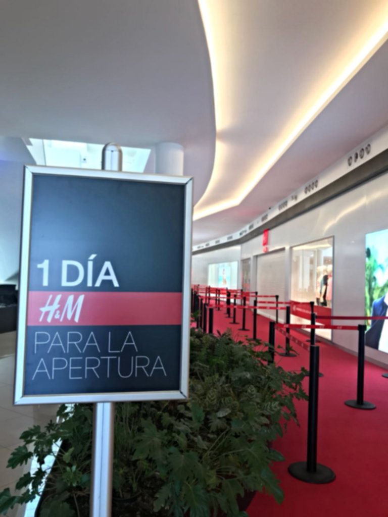hmmexico's tweet photo. ¿Listo para recibirnos en Torreón? No te pierdas nuestra gran apertura en Galerías Laguna. #HMLovesTorreon https://t.co/J6AS9CW0pM