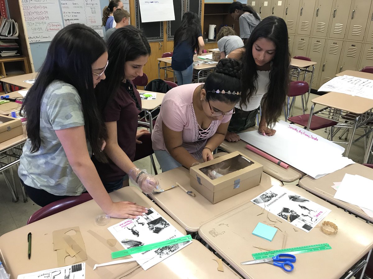 ms_feigel's tweet image. Who said the #summerbridgeprogram wouldn’t be fun? @EiE_org #algebraforall #STEM @SIBFSC @KenZapata75 @IS75Paulo