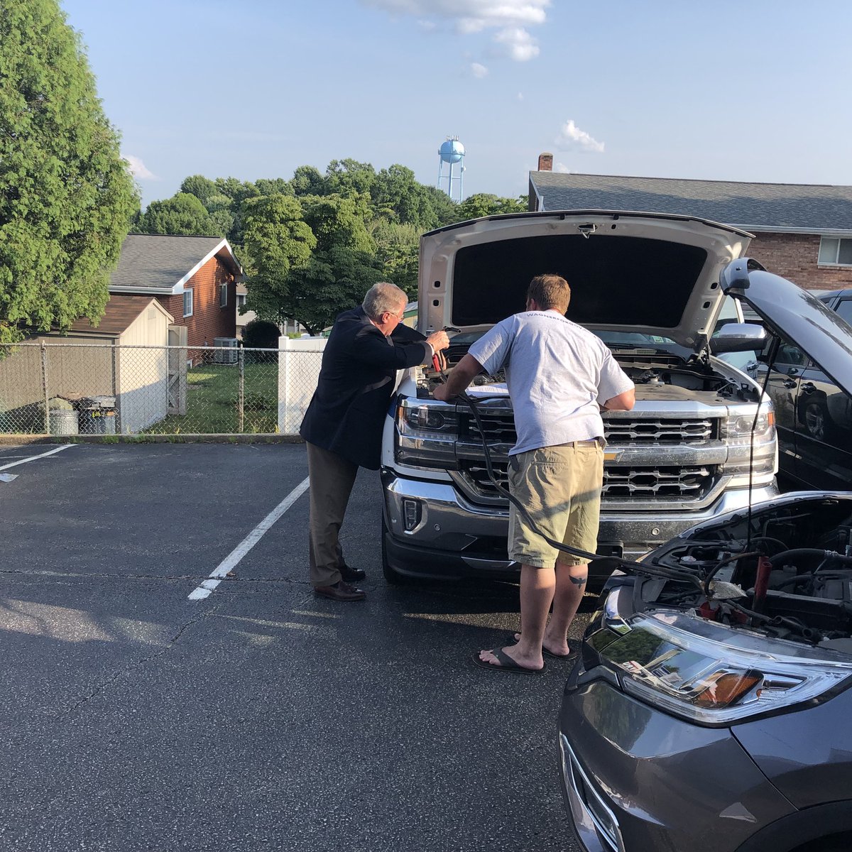 realScottWagner's tweet photo. Starting my fourth town hall meeting in Westmoreland tonight. But first, had to get the jumpers out to help this family get home. #FixPA https://t.co/q9iwbhzXZW