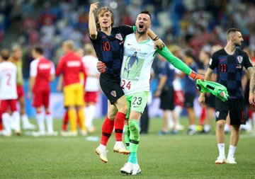 勝つのはどっちだ フランス対クロアチア サッカーw杯ついに決勝 日本でもギリシャ