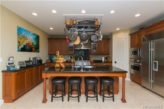 HawaiiHomesIntl's tweet photo. Rarely available executive home. Spacious floor plan with 2 lanais, 2 master suites, 3.5 bathrooms, 3 car garage with 2 car driveway.
- 4 Bed / 3 Baths
- 3,271 SF home
- 6,983 SF lot

For Instant Info Visit!
https://t.co/hxo63upTOn

#EwaBeach #Ewa  #Home #Hawaii #Honolulu #luxury https://t.co/ZYOgha3Qjf