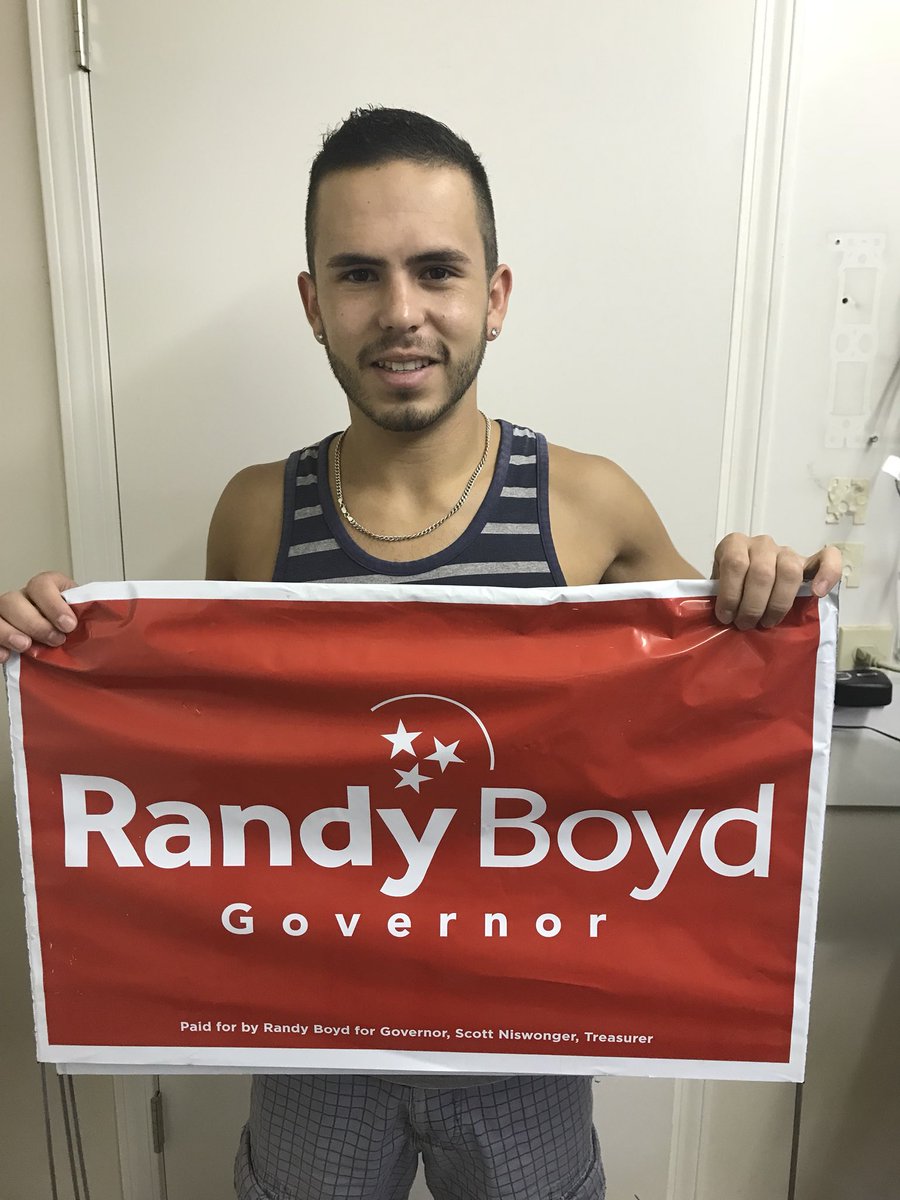 Helping former @BUWildcats Cross Country star Jesus Garza door knock for @randyboyd today. When I asked why he wanted to help Randy he replied: “he seems like a very honest and hard working man. I want that in my Governor. Plus he ran with us!” #runwithrandy