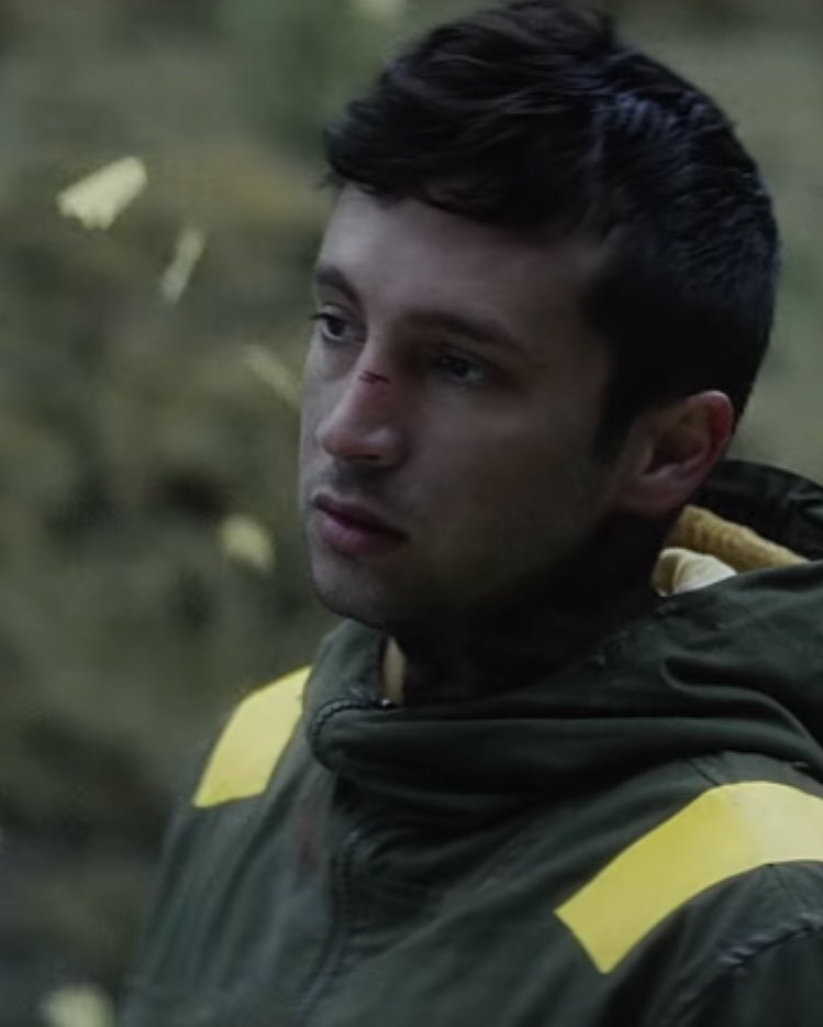 spookyfangirl_'s tweet photo. JUMPSUIT JUMPSUIT COVER MEEE #LatamNeedsTheBanditoTour  #ParaguayNeedsTheBanditoTour @twentyonepilots https://t.co/BaDNLWG9nO