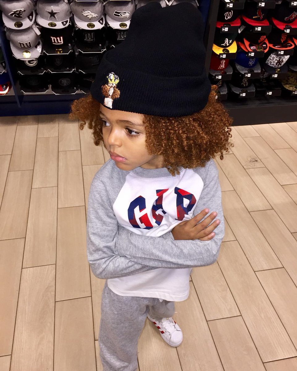 Infinity_Gxms's tweet image. *Realmente se aburre bastante*