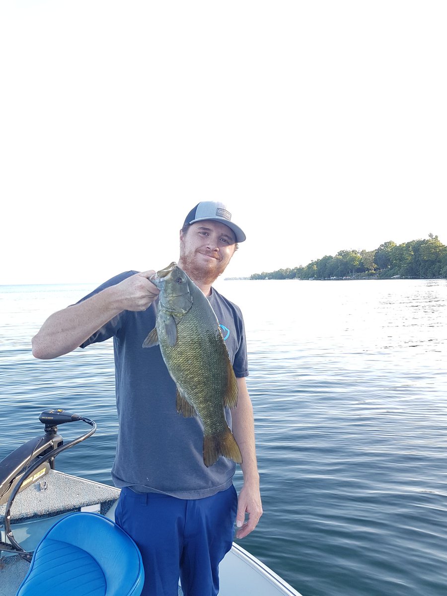 oaklake44's tweet image. #footballseason #smallies #lakesimcoe