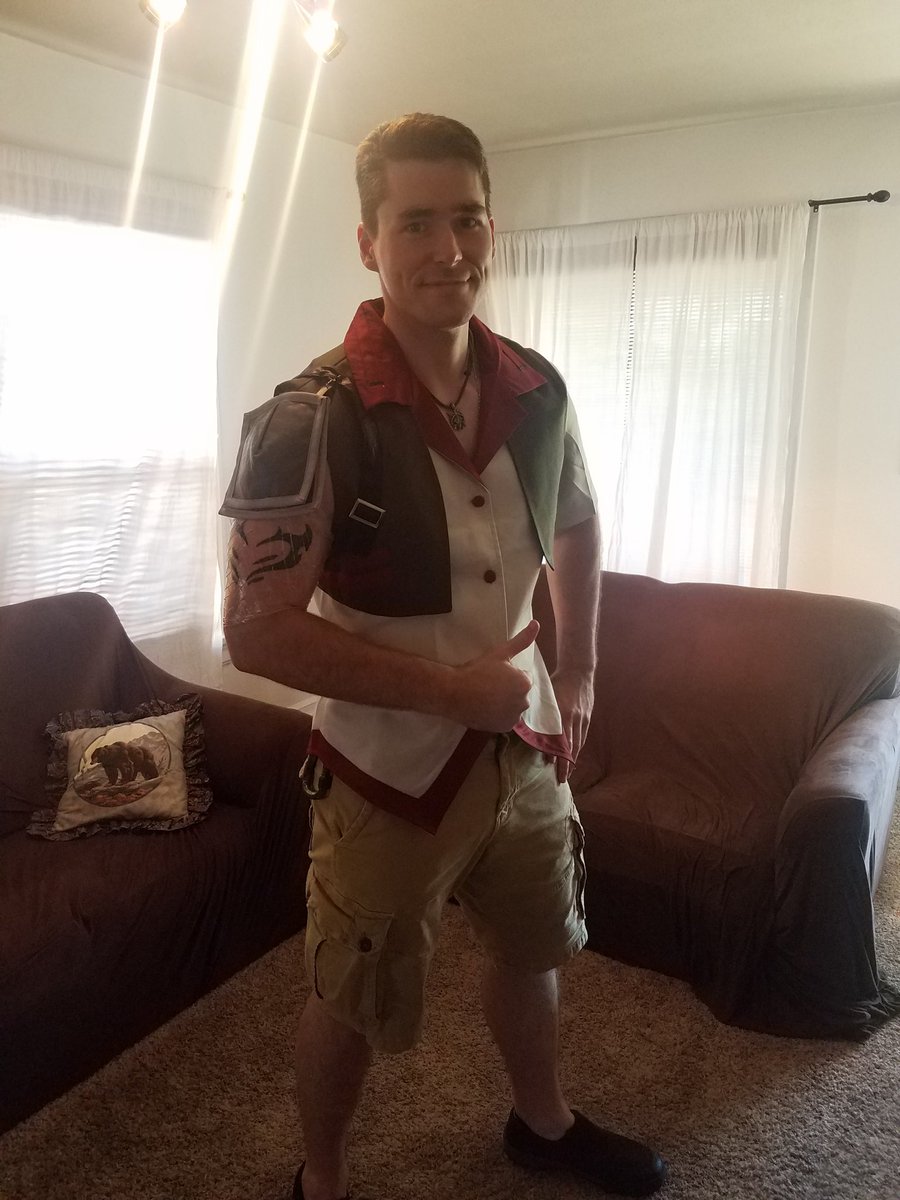 emalfognik's tweet photo. IT'S DONE, BOOOOIIIIS! The best dad is here! @dontyoudarryn @AccentKisses  @RoosterTeeth @TheMilesLuna @kerryshawcross @burnie https://t.co/Ry9bqRIi7z