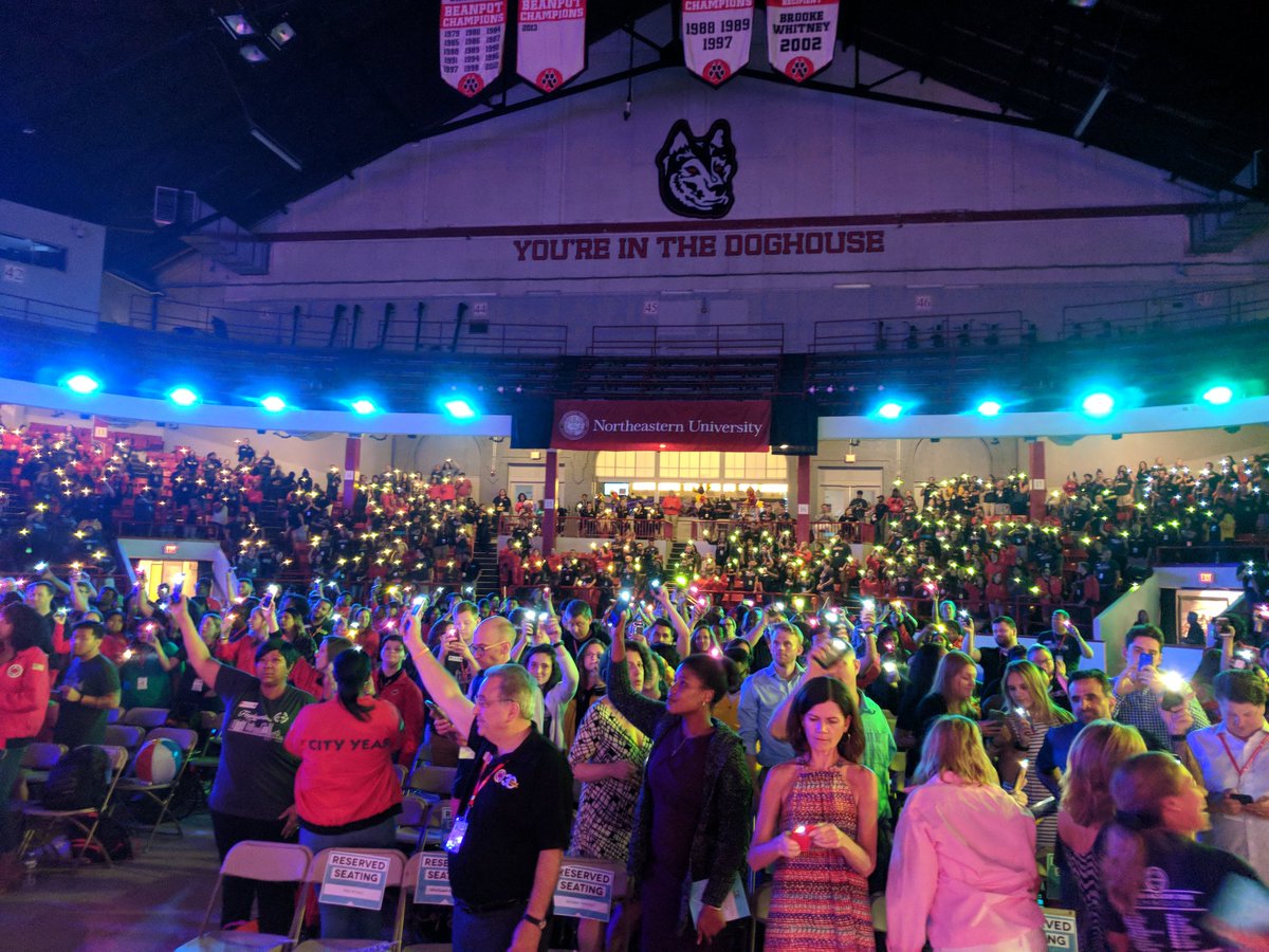 CYLearning's tweet image. Remembering the loved ones we&apos;ve lost this year and celebrating their lives with our own rainbow🌈
#cyacademy