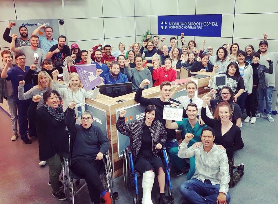 JacquelineNairn's tweet image. Nurses. 
We need you.
We support you. 
Nurses do vital and incredible work but they are understaffed &amp;amp; overworked. 
#ShortlandStreet cast &amp;amp; crew showing solidarity with the New Zealand nurses 24 hour strike action for patient safety and better pay.
#NursesStrike #NZNO