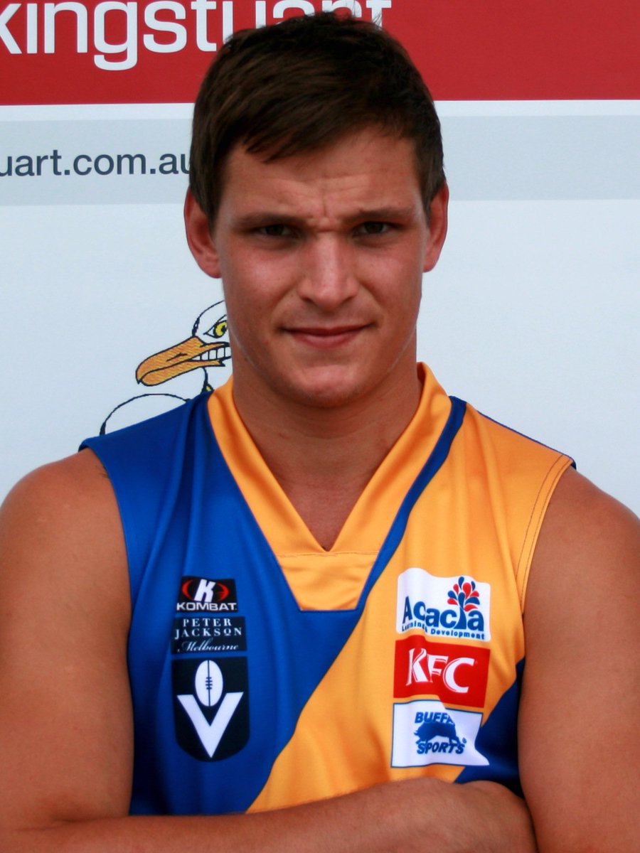 WilliamstownFC's tweet photo. This weeks #TBT we have the just retired @westernbulldogs premiership hero Clay Smith. Smith played four games for Williamstown in 2012. Kicked 3 goals, averaged 19 disposals, 6 tackles & 4 marks. https://t.co/oVmktRVT9W