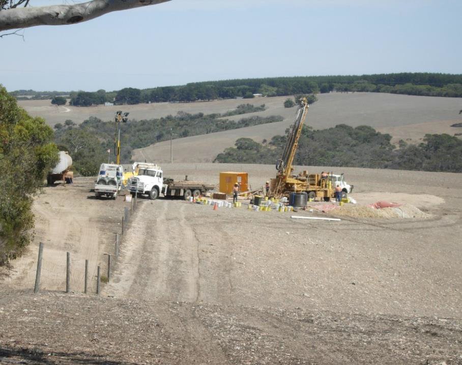 im_mining's tweet photo. #DDH1 has won a contract to carry out RC and diamond drilling at  @Auroch_Minerals' #Arden and #Bonaventura base and precious metal projects in #SouthAustralia. https://t.co/7ZcmUD1g56 #mineralexploration  #mining #drillingcontractor #gold #copper #zinc #Australianexploration https://t.co/uAlmnozDWC