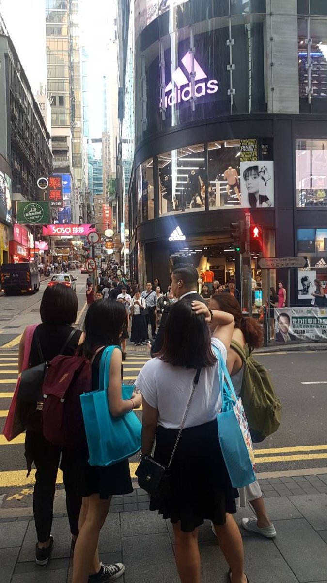 STORMTechPH's tweet image. Where are these STORM ladies going after #RISEconf today? Stay tuned! #STORMlife