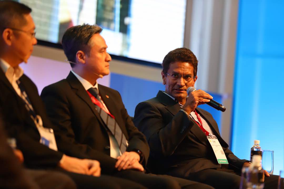 SASAsiaPacific's tweet image. An engaging customer executive panel at #SASAIX in #KualaLumpur from @GreatEasternMY @HLBMalaysia @MYHongLeong @axiata discussed how #AdvancedAnalytics is embedded in their organizations to drive insights and managing #analytics adoption to transform the enterprise