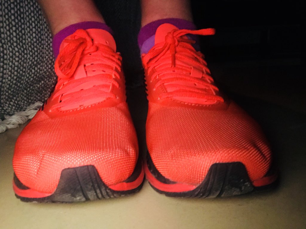 1st intervals session since #comrades2018 in my trusted <a href="/PUMARunning/">PUMA Running</a> Speed100s. #babysteps