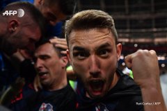 View image on Twitter