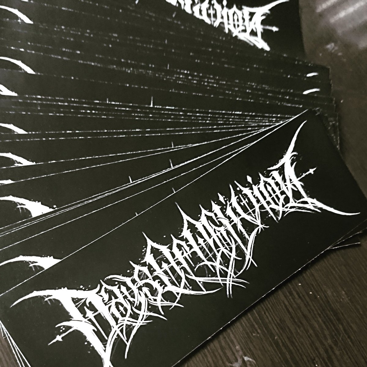 DiabloArt's tweet image. #DaysOfOblivion ステッカー作りましたw声かけてくれたら、あげます。Tshirt買ってくてもあげます。