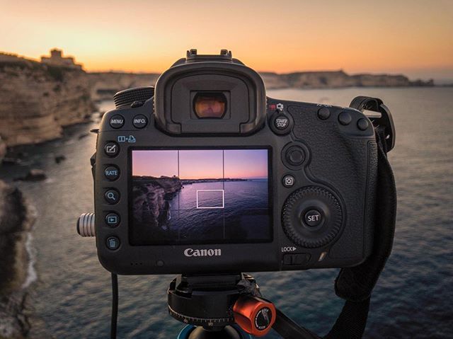 joningall's tweet photo. Bonjour Bonifacio. #Corsica #Corse #corsicanworld #corsica_focus_on #igerscorsica #corsicamylove #corsicabestspot #landscape #igersfrance #visitcorsica #horizongrams #lacorseautrement #corsica_photos #igerscorse #labellecorsica #corsicanlandscapes #bmwmo… https://t.co/jZS19x1g6L https://t.co/xFqfhkHWVe