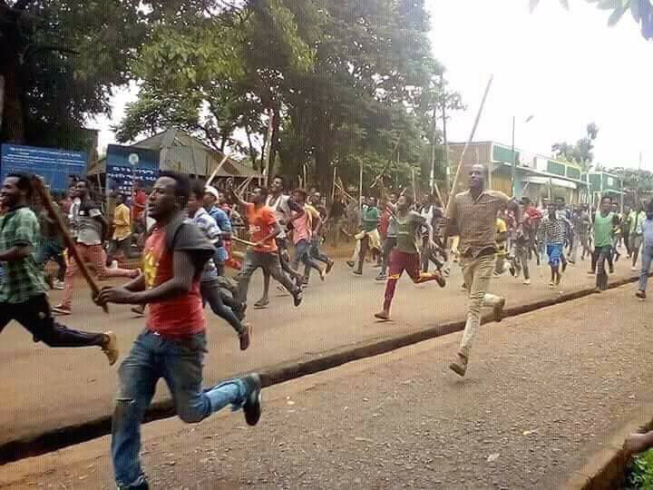 addisstandard's tweet image. #Ethiopia: 46 people suspected of instigating the recent violence in #Asosa,  Benishangul Gumuz region, have appeared in court. Suspects include members of security, the police &amp;amp; civilians. The Police is given 14 more days to remand &amp;amp; investigate suspects fanabc.com/index.php/news…