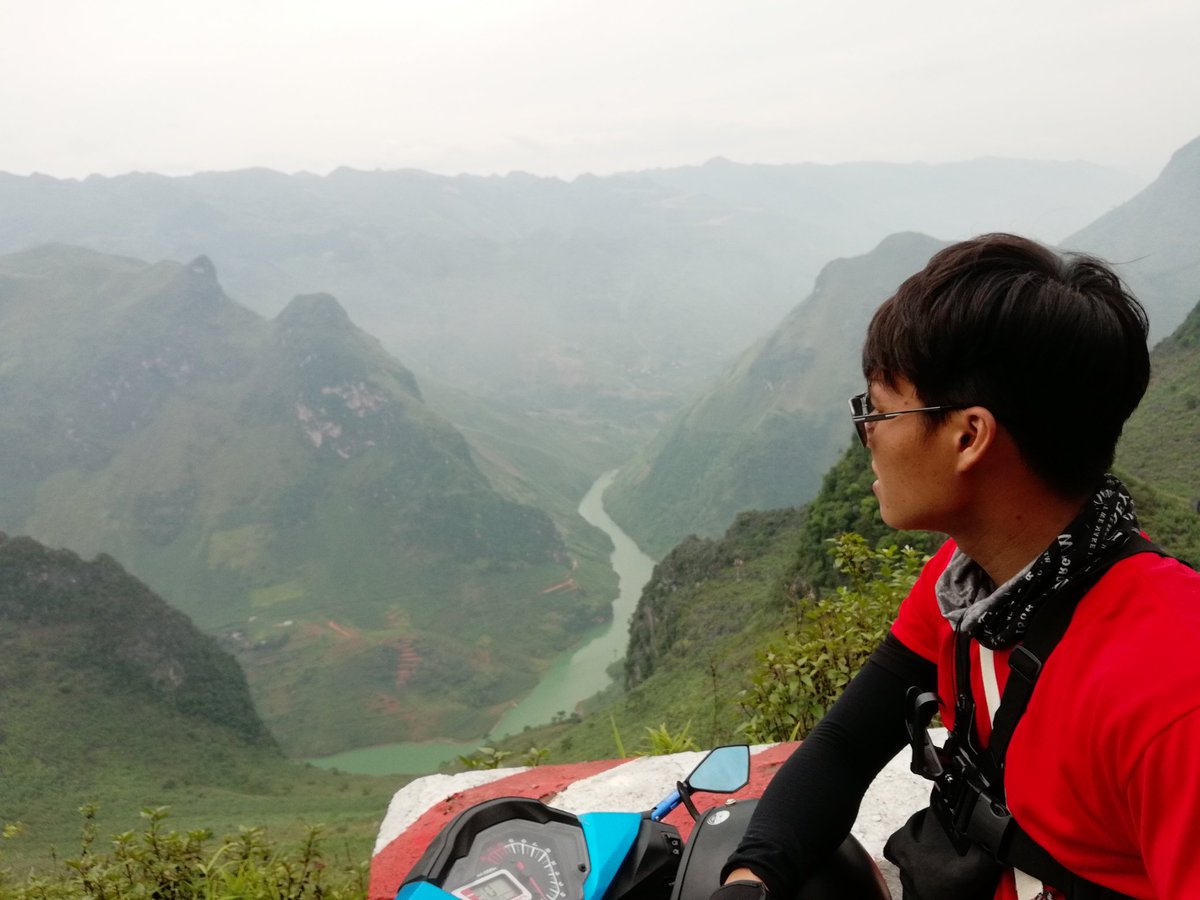 Thu20149312's tweet photo. Nhưng a sẽ luôn dõi theo...
Và lặng im như không biết gì....
#Hagiang
#Vietnam https://t.co/khQJ8gtlsE