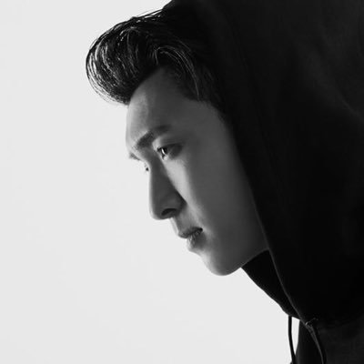 FaktaEXO_ID's tweet photo. Sebelum diubah dan tenggelam mari kita save untuk tinggalkan jejak 😆 :

- Ava pertama
- Foto Header pertama
- Tweet Pertama
- Tweet Kedua yang sepertinya sebuah kode

#TwitterWelcomesLay @LAY_zhang_ https://t.co/IjC9Hnoqf9