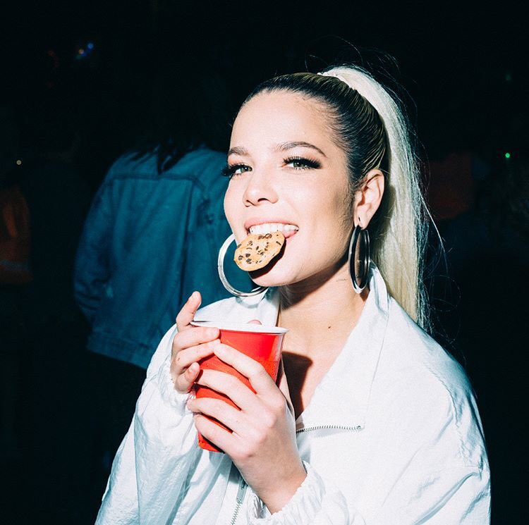 Halsey Thailand tweet media