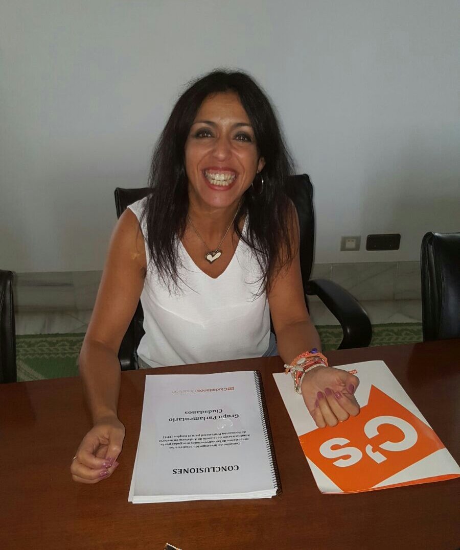 martabosquet's tweet photo. He presentado mi candidatura a las primarias de @CiudadanosCs  como cabeza de lista por la provincia de #Almeria para representar a mi tierra en las elecciones al #ParlamentoAndaluz con mayor #ILUSIÓN y #COMPROMISO del que me llevó a ser representante público esta legislatura🍊 https://t.co/loQKWDJogd