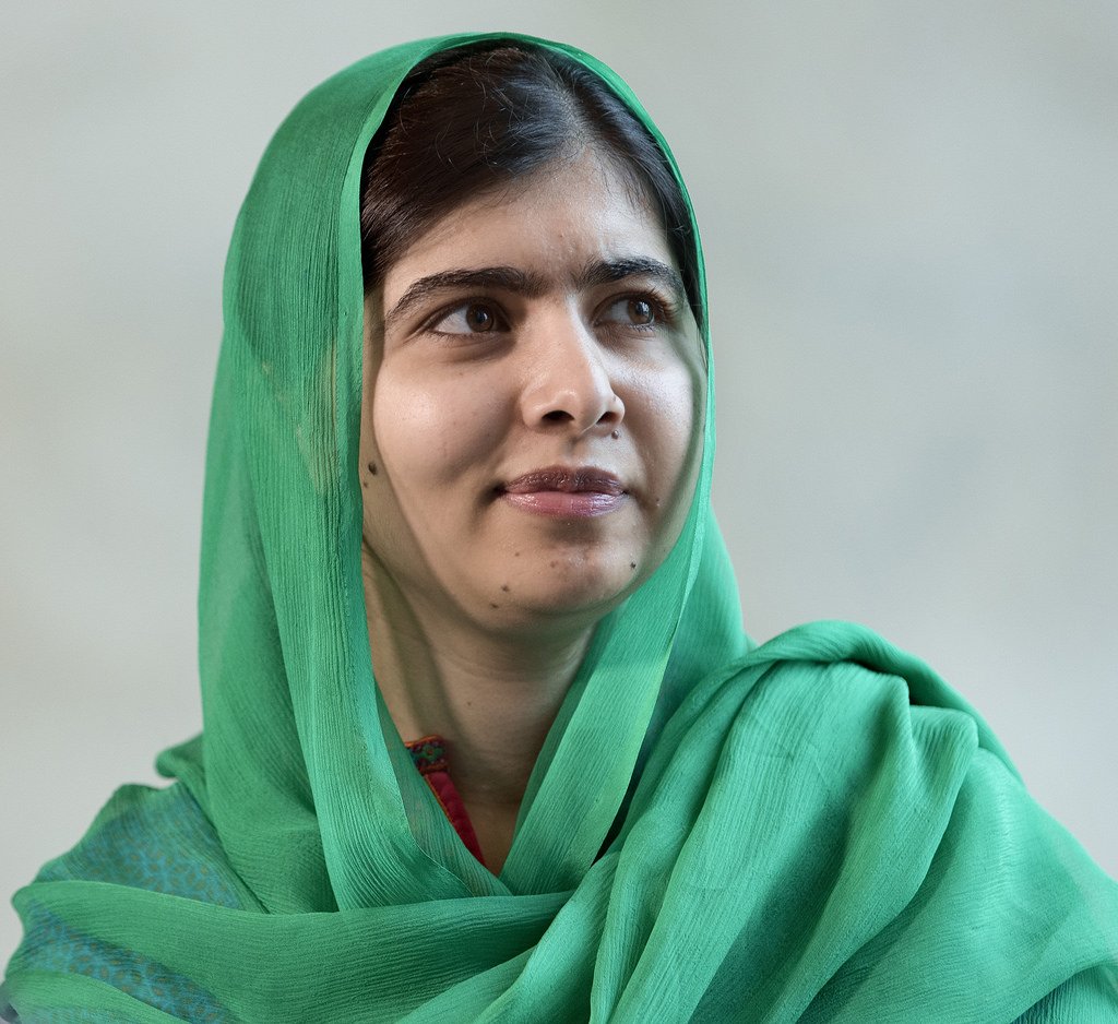 RefugeCharity's tweet photo. “If one man can destroy everything, why can't one girl change it?” Happy birthday, Malala Yousafzai. #malaladay #thursdaythoughts https://t.co/veKH4imi6S